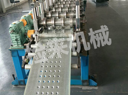 腳踏板設(shè)備行業(yè)技術(shù)創(chuàng)新與市場拓展動態(tài)分析